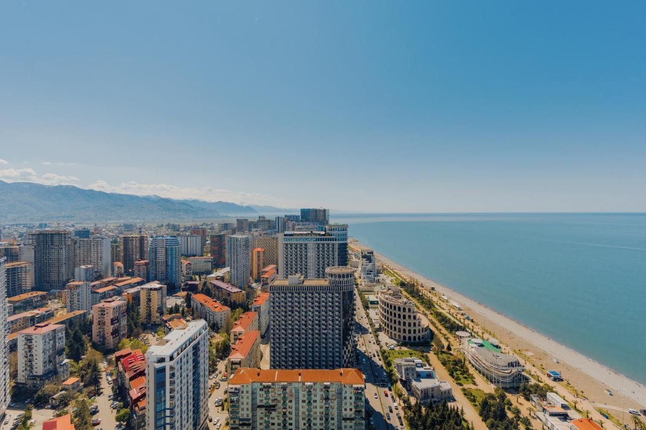 Grand City Apart-Hotel Batumi Exterior photo