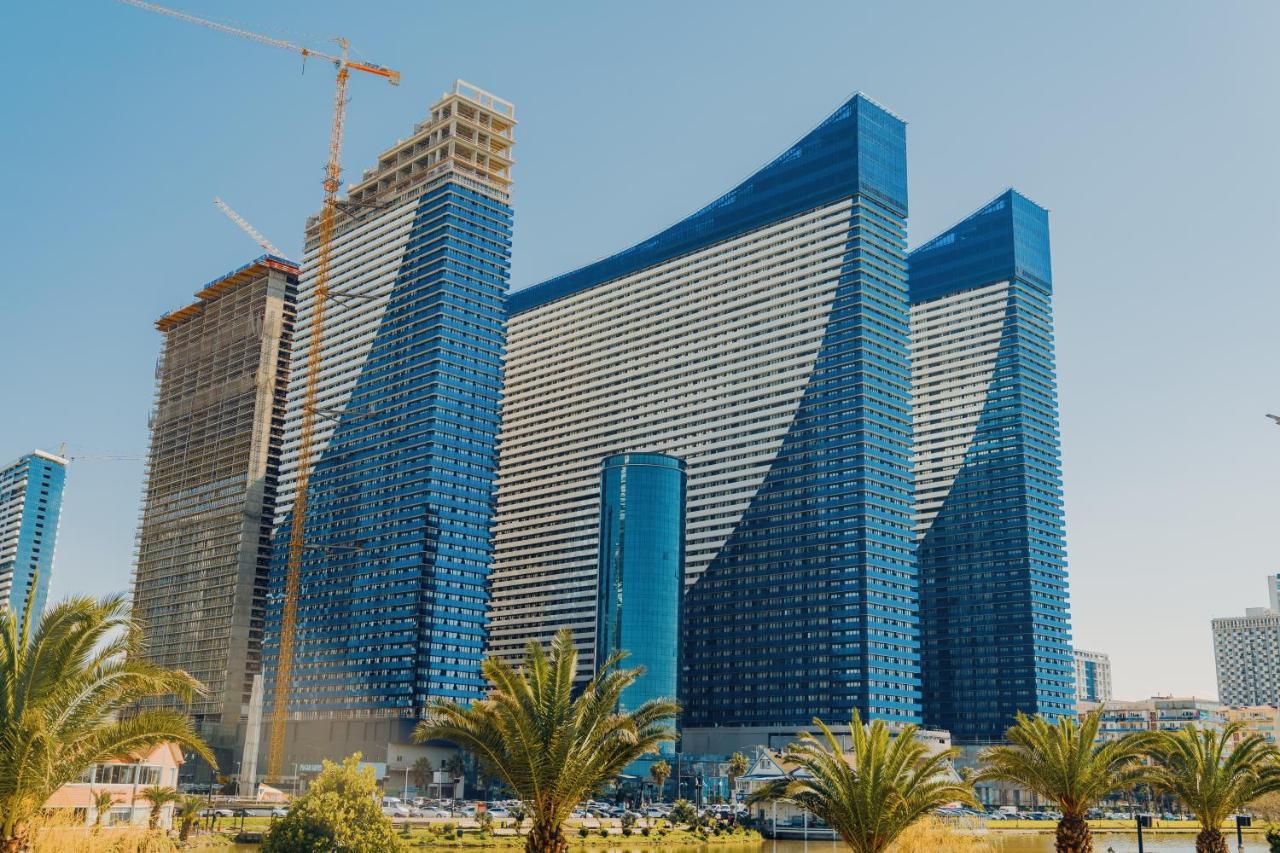 Grand City Apart-Hotel Batumi Exterior photo
