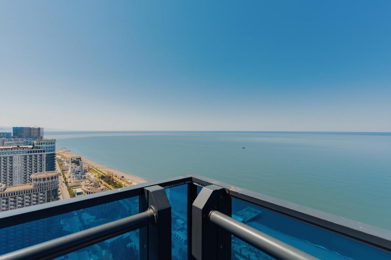 Grand City Apart-Hotel Batumi Exterior photo