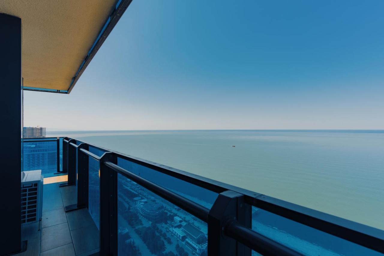 Grand City Apart-Hotel Batumi Exterior photo